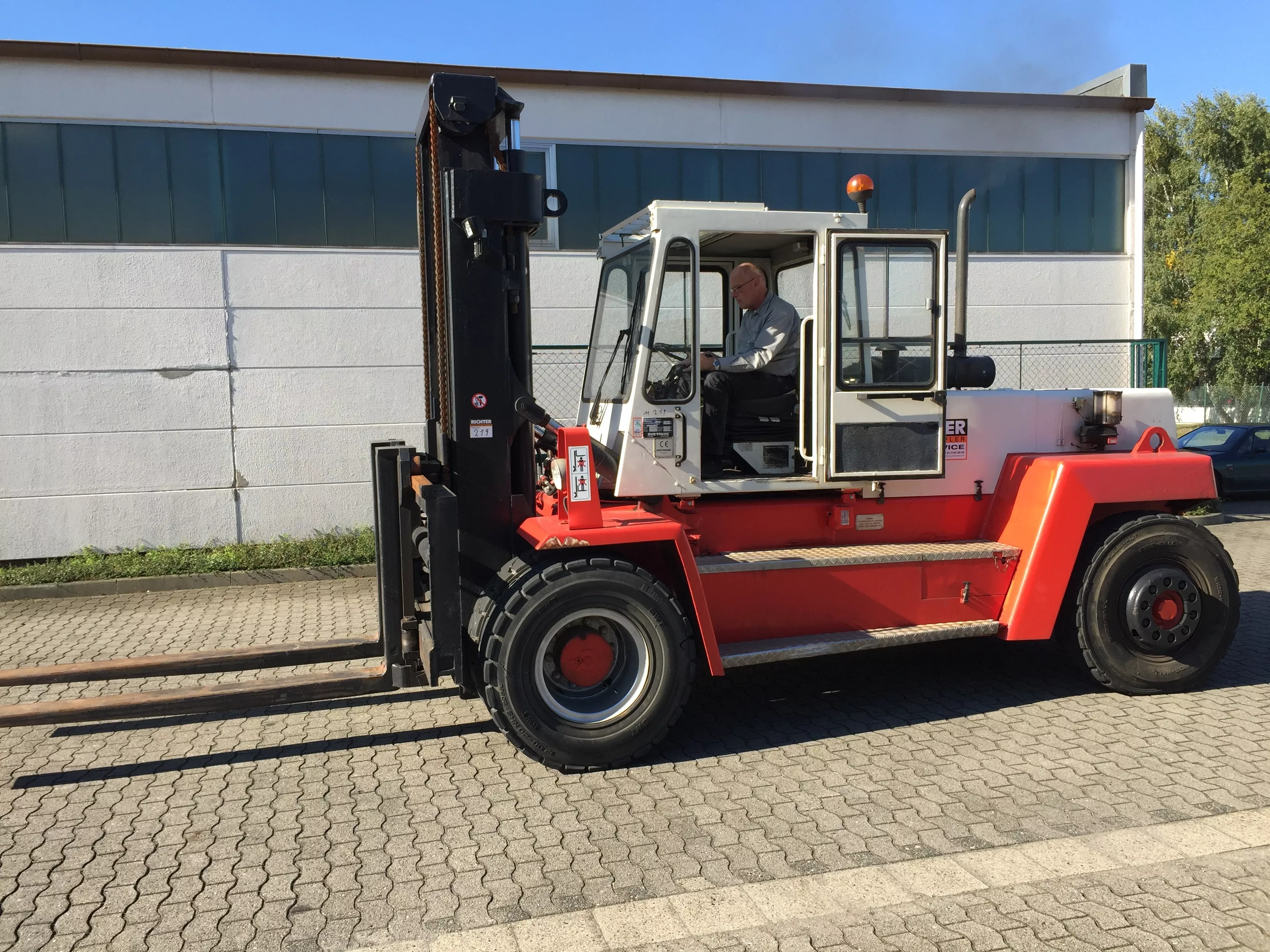 SVETRUCK 15120-35