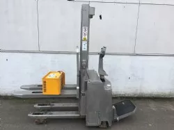 B1579R